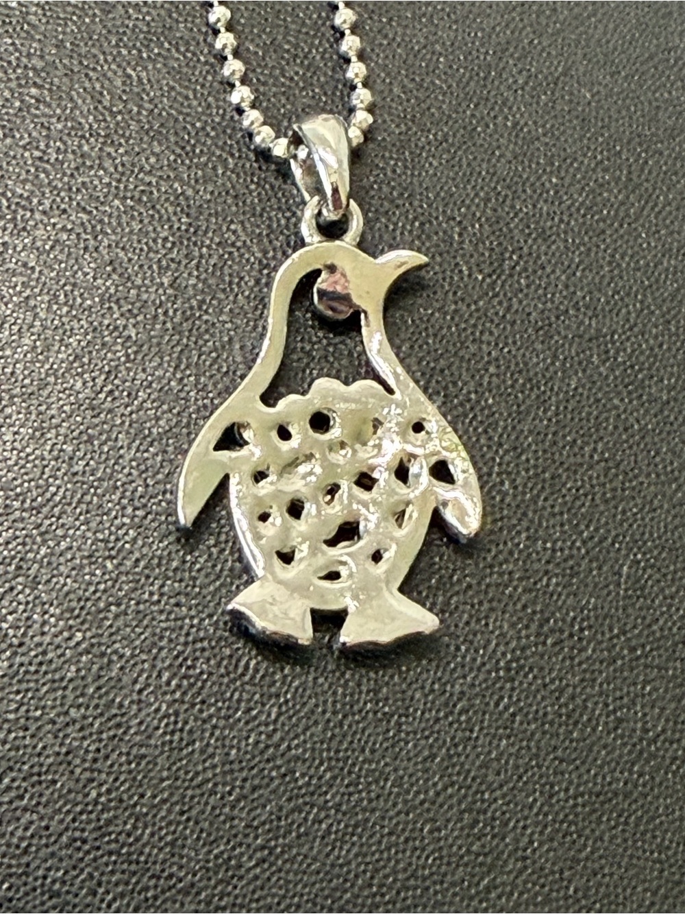 Penguin Crystal Silver Toned Necklace w Pendant Necklace 16" Ball Chain - Picture 4 of 8